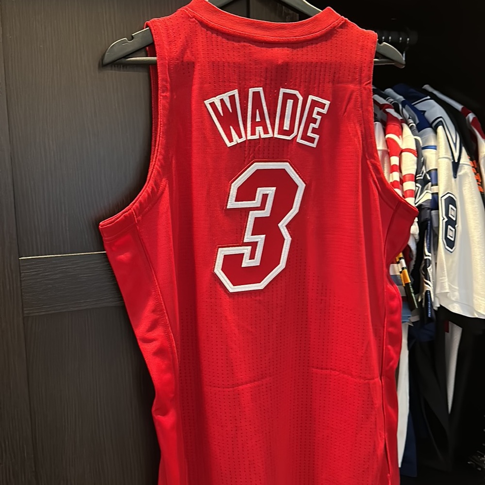 Dwyane Wade Miami Heat Mitchell & Ness 2012 Authentic NBA Jersey - Scarlet - Picture 7 of 9